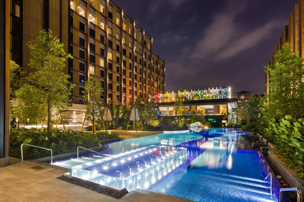 M Resort & Hotel Kuala Lumpur Kültér fotó The Panorama pool at The Panorama